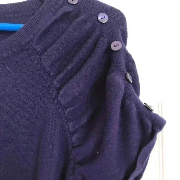 Dress Barn Short Sleeved Gathered Shirt  Medium - Picture 5 of 16